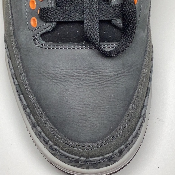 Jordan 3 Retro Fear - Picture 6 of 7